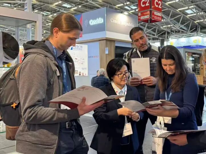 1764318208981511.jpg 1764318208981511.jpg